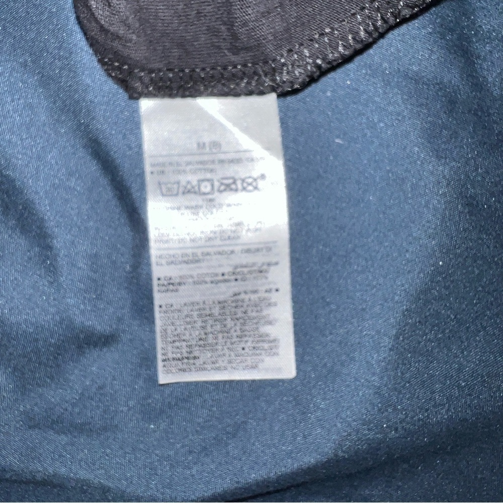 Kids Old Navy Black Jurassic Park T Shirt Size 8 EUC - Picture 5 of 6
